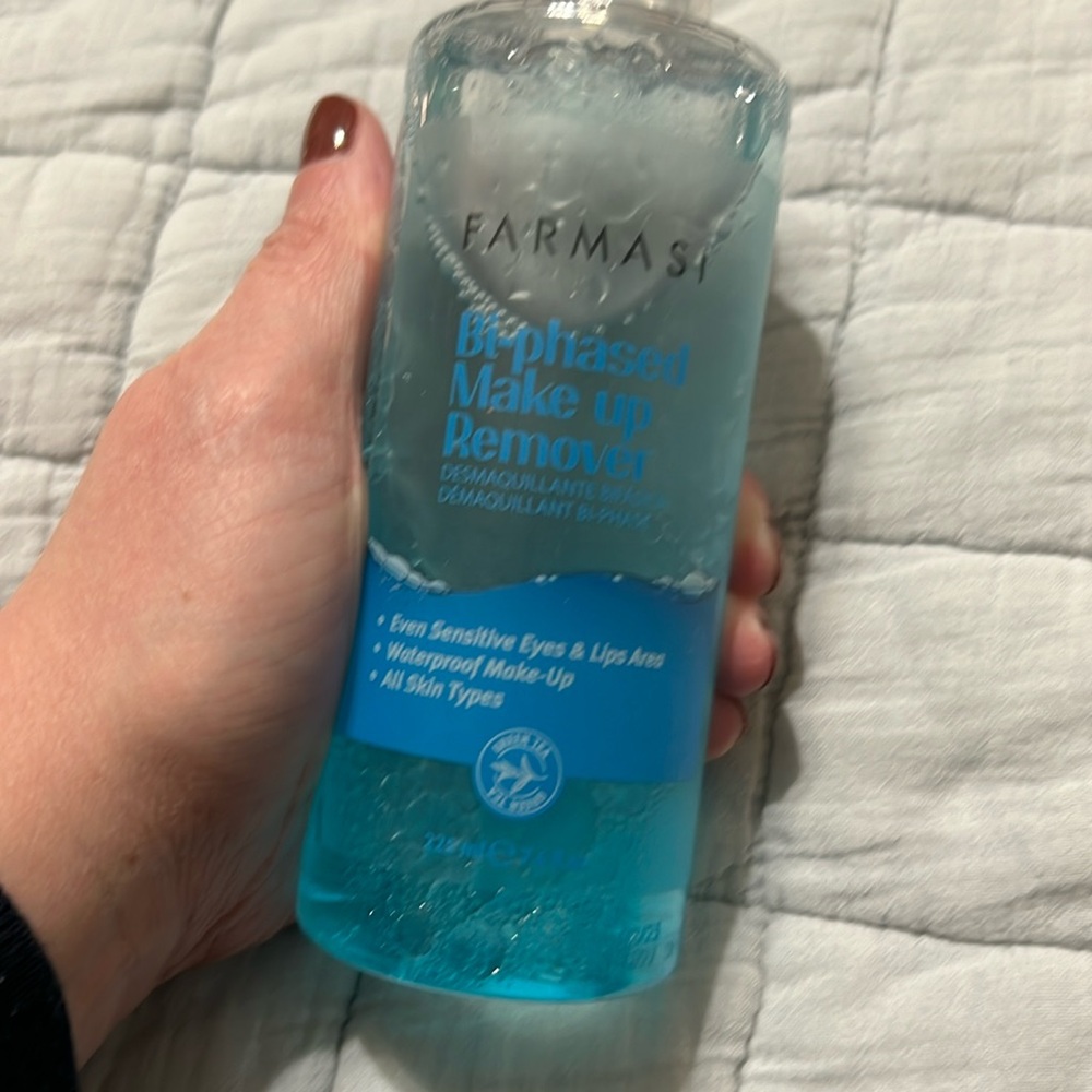 Farmasi makeup remover
